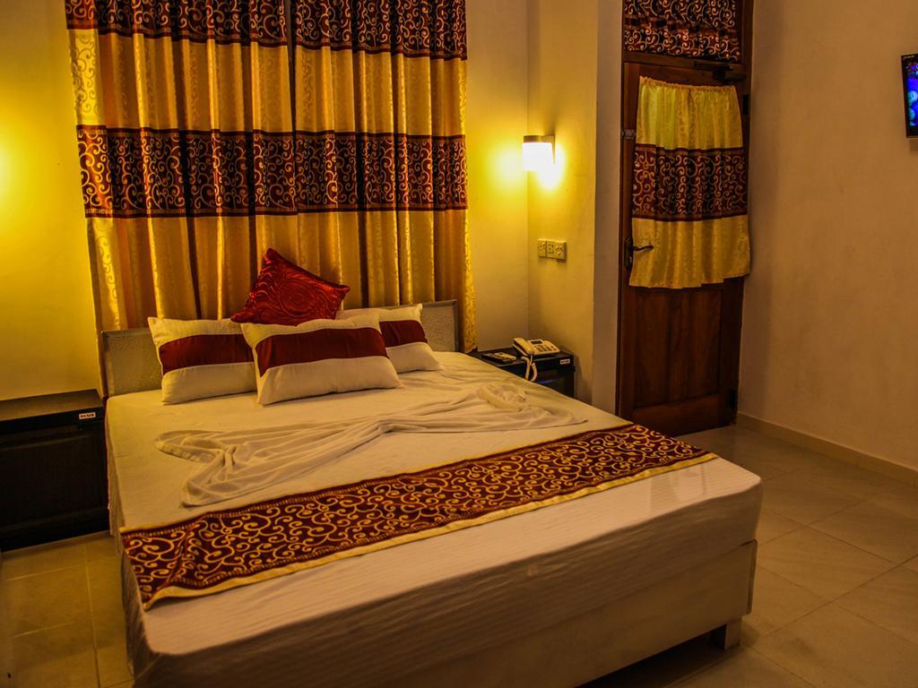 Gt Homes Peradeniya Extérieur photo